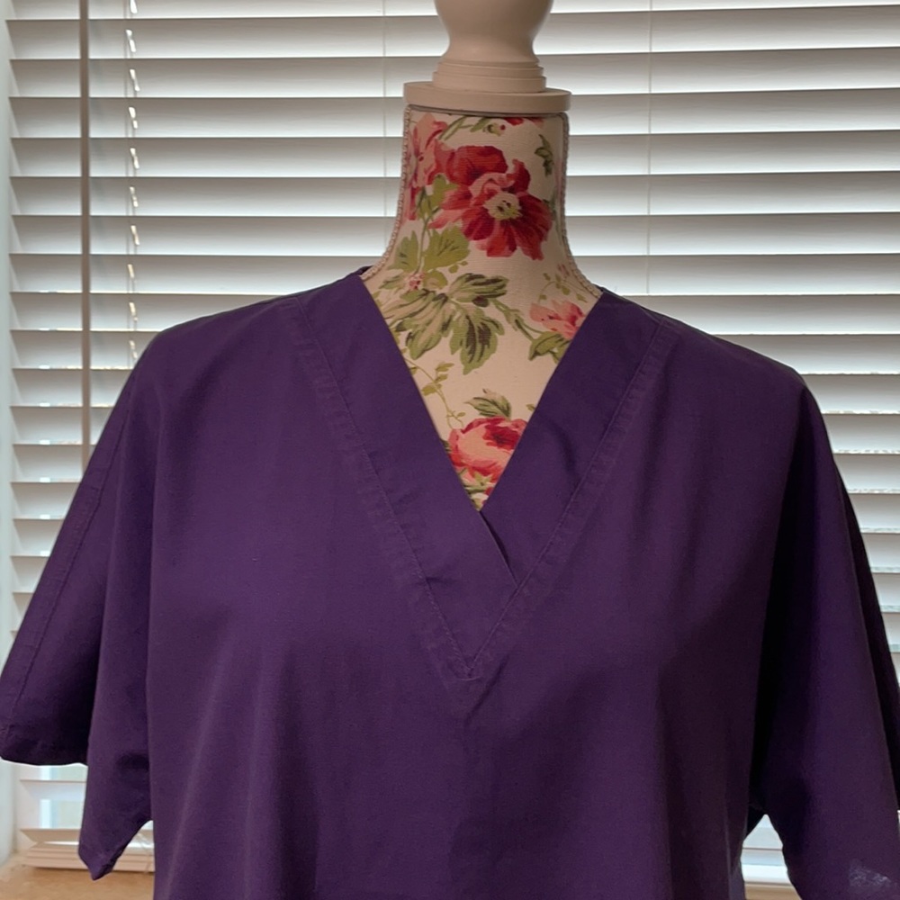 Scrub tops - medium - Picture 5 of 8